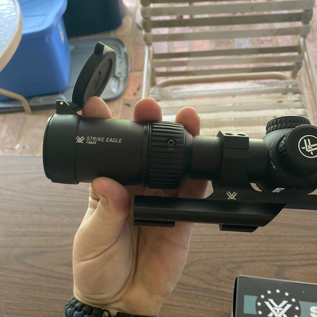 Vortex Strike Eagle 1-8 x 24 AR BDC3 MOA Reticle