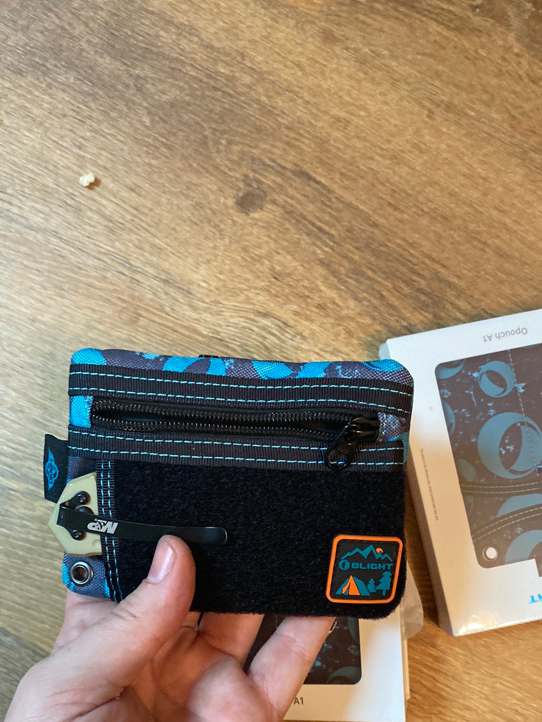 OLIGHT EDC Wallet and pocket dump carry